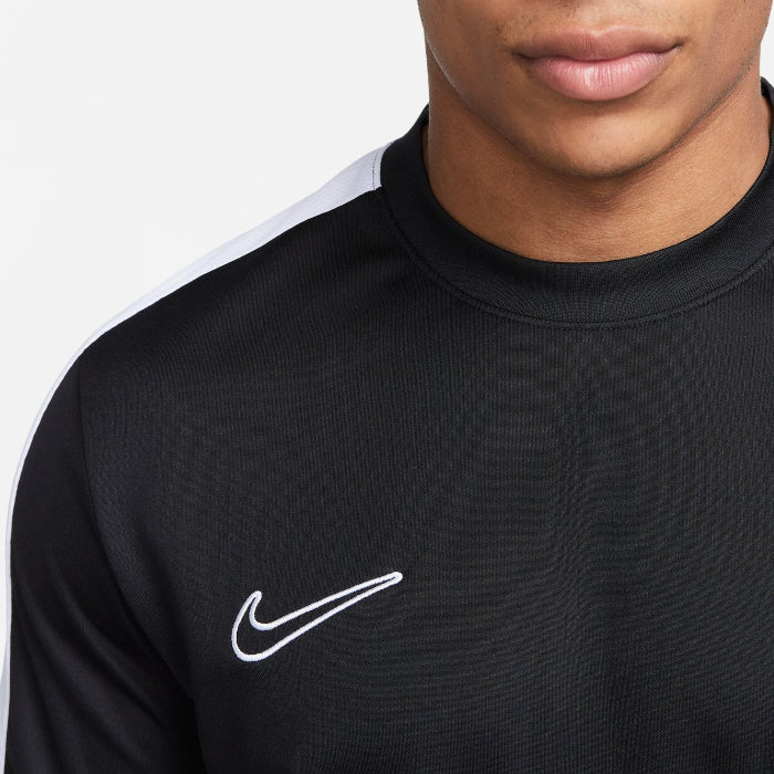 nike team sportswear